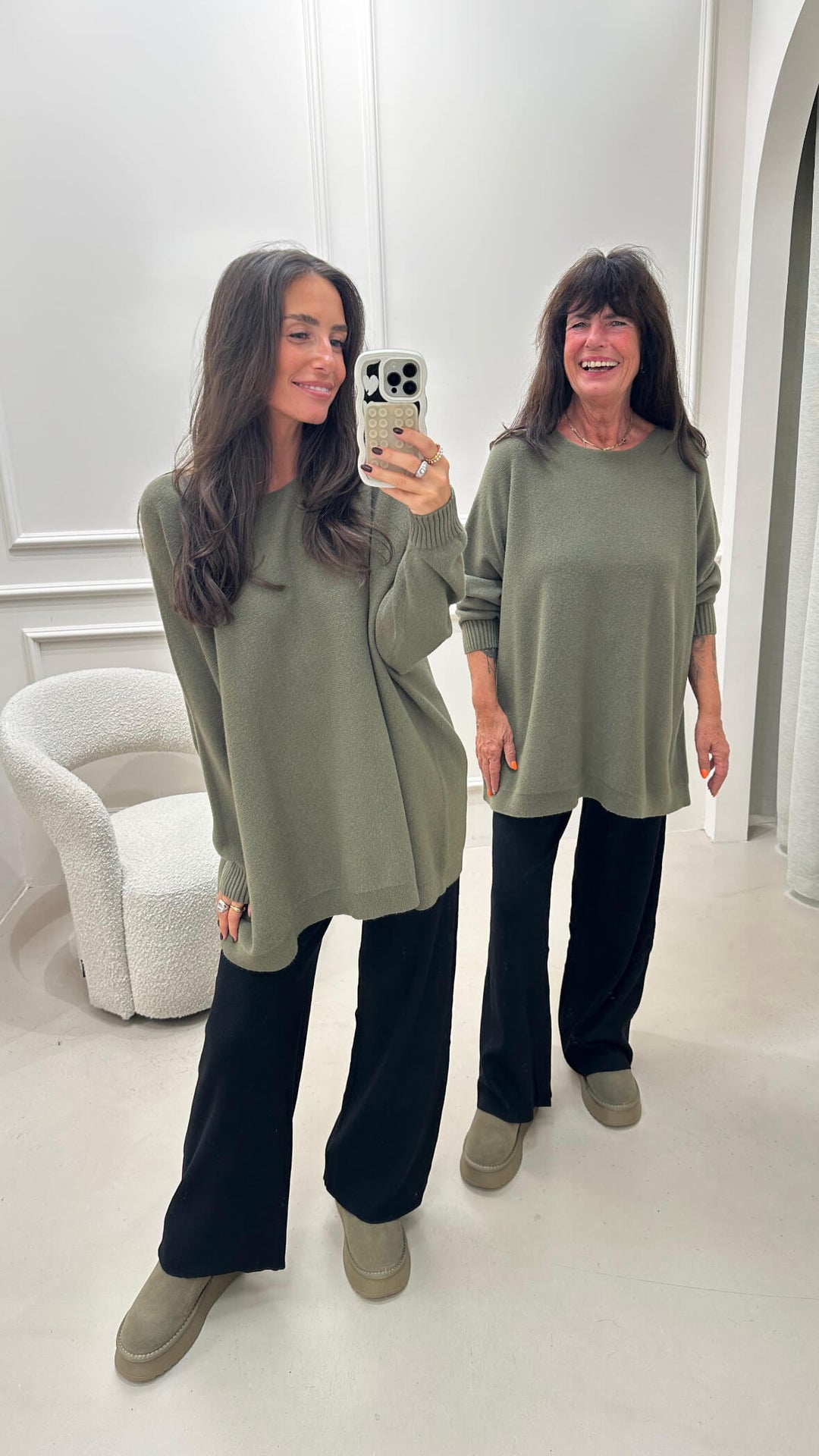 Weiter Strickpullover in Khaki