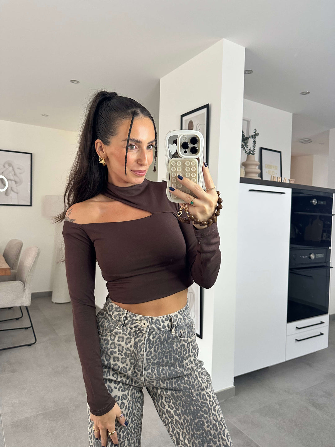 Langarmshirt mit Cut-Out – Braun