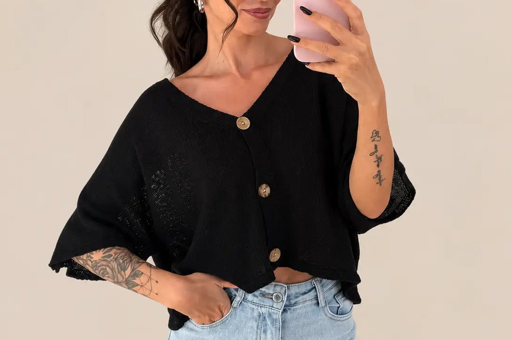 Donna in cardigan leggero nero | Lisa’s Boutique