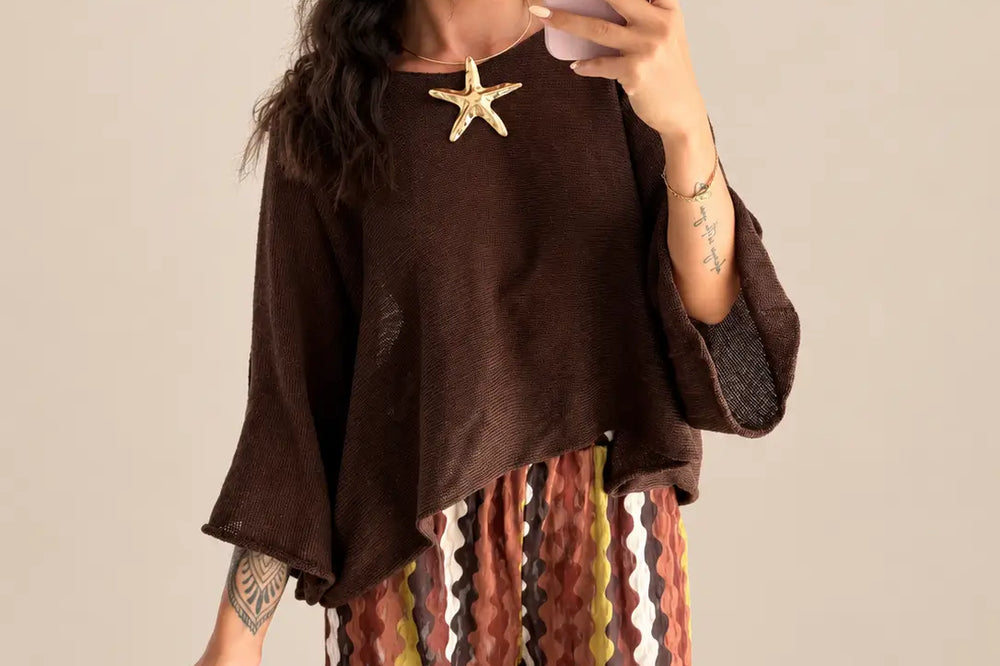Herbsttyp Farben: Leichter Pullover in Braun als Beispiel für einen warmen, erdigen Ton | Lisa’s Boutique