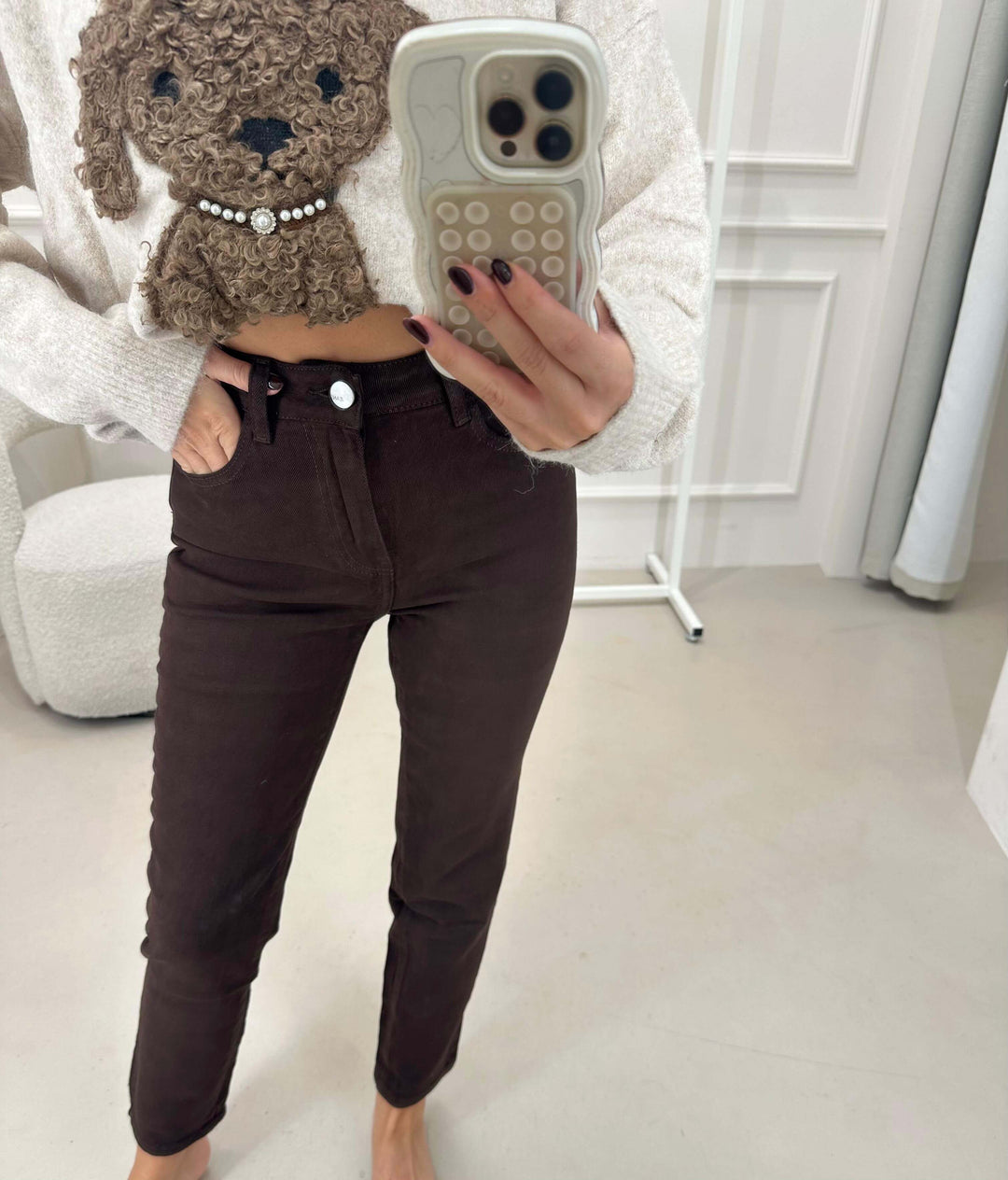 Mom Jeans in Braun