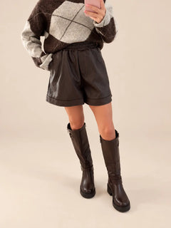 Shorts de polipiel – Marrones