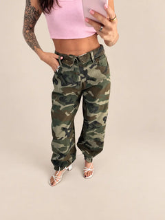 Ballon Straight Jeans mit Stretch – Camouflage