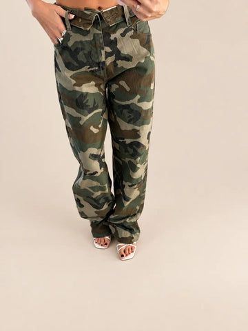 Ballon Straight Jeans mit Stretch – Camouflage