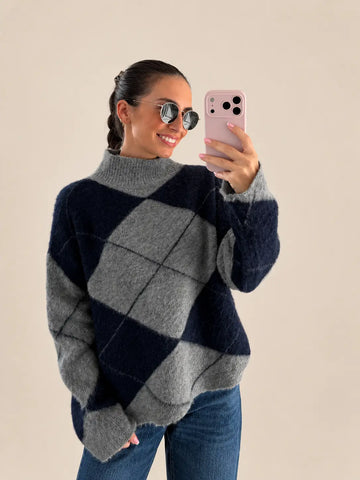 Argyle Knit Sweater – Grey