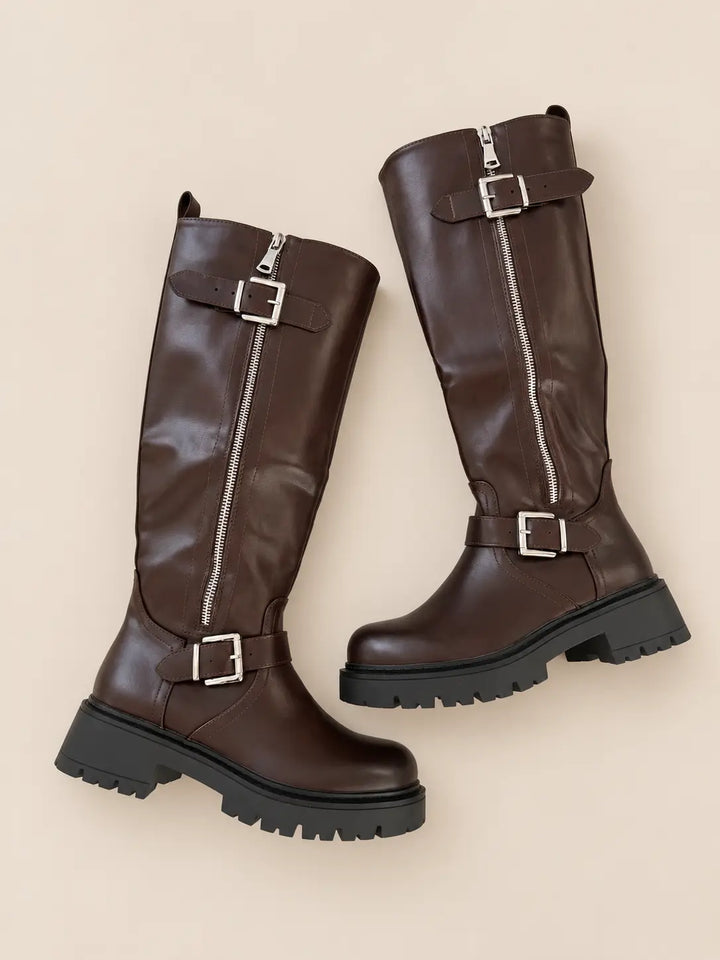 Kniehoher Stiefel aus Wildlederimitat – Braun