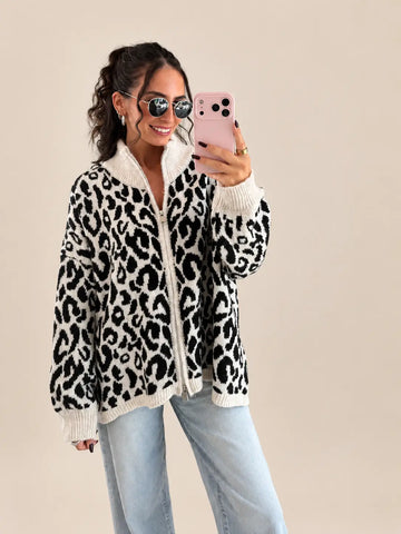 Crèmekleurig vest met luipaardprint volledig aanzicht | Lisa’s Boutique