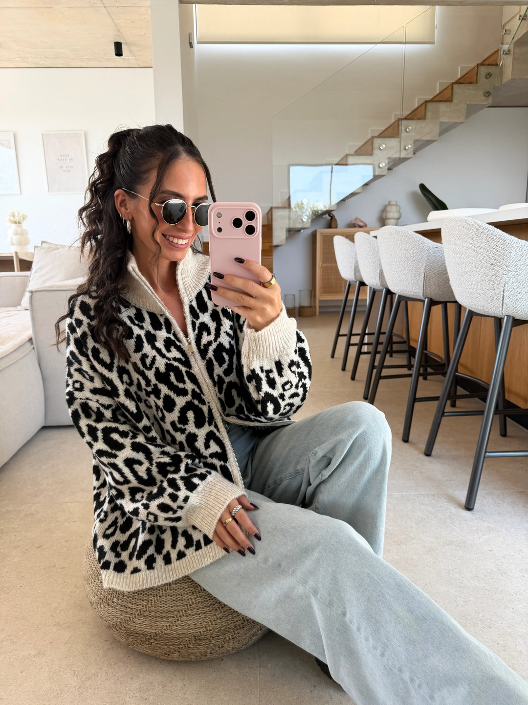 Crèmekleurig vest met luipaardprint – nog een aanzicht | Lisa’s Boutique