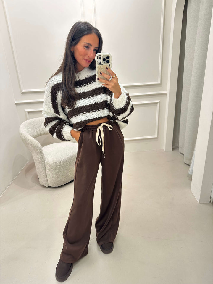 Gestreifter Strickpullover in Braun-Weiß