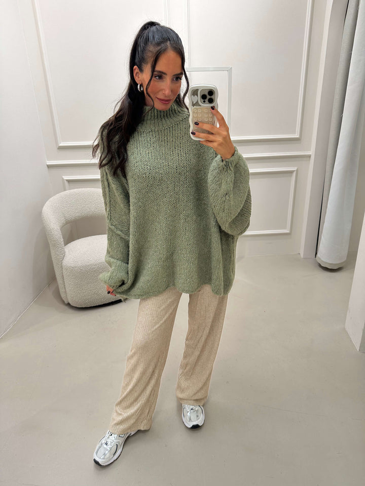 Flauschi Oversize-Strickpullover in Khaki