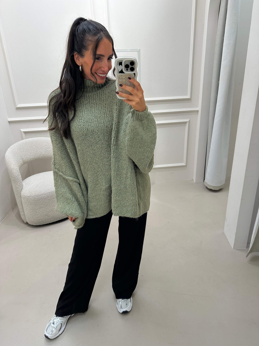 Flauschi Oversize-Strickpullover in Khaki