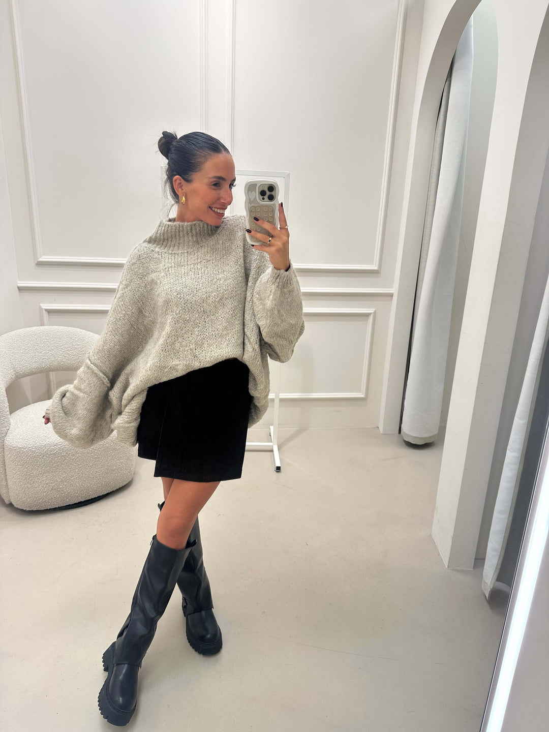 Flauschi Oversize-Strickpullover in Beige