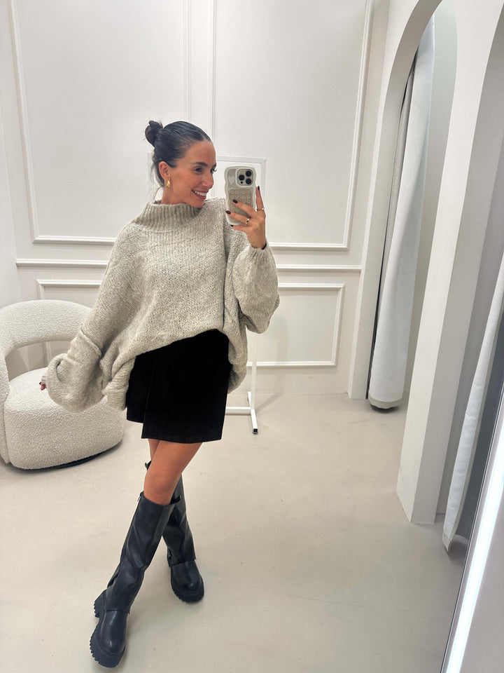 Flauschi Oversize-Strickpullover in Beige