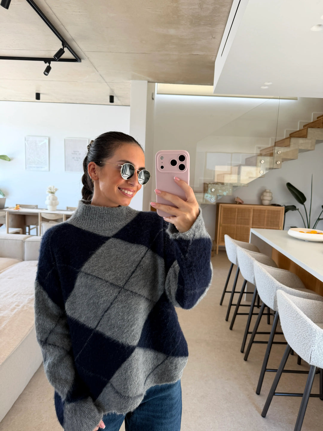 Argyle Knit Sweater – Grey