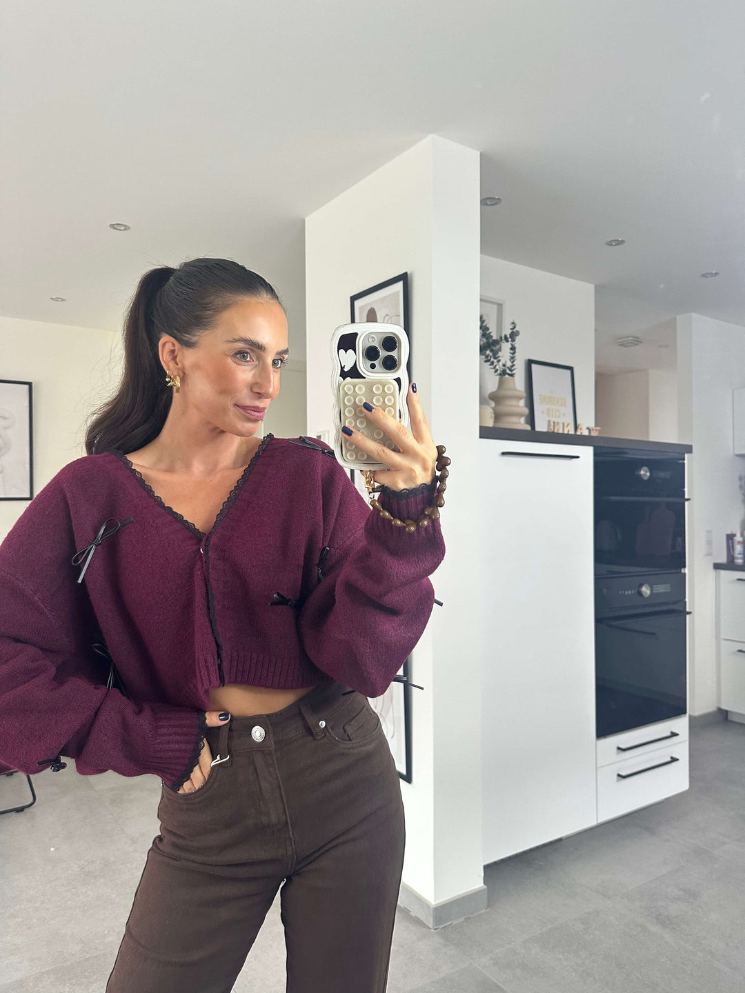 Cardigan Bordeaux mit Schleifen