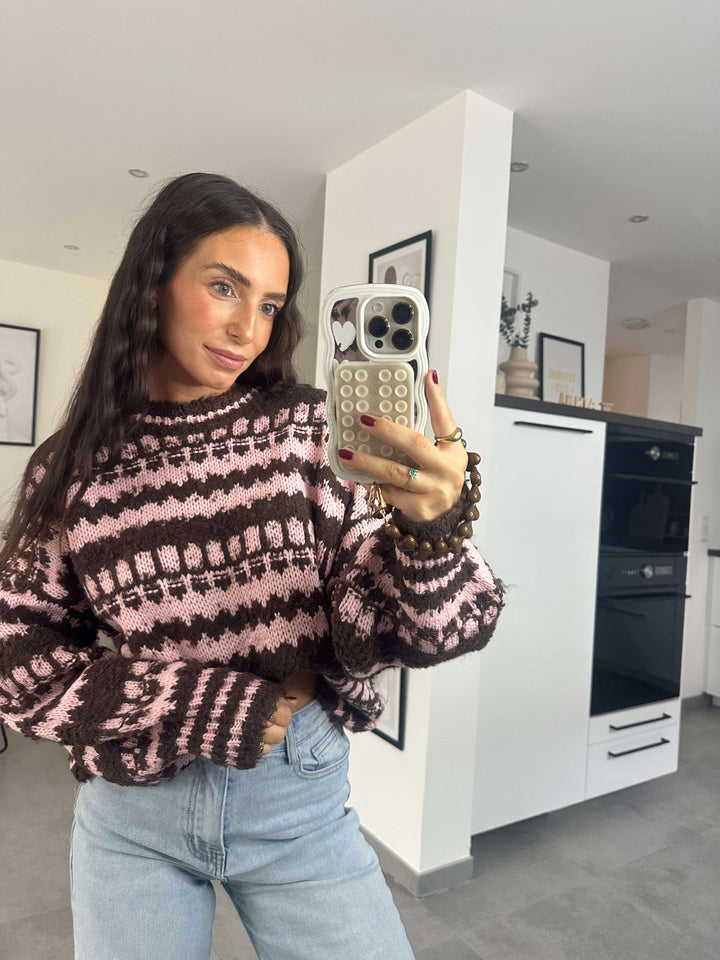 Knitted sweater with striped pattern in brown and pink
