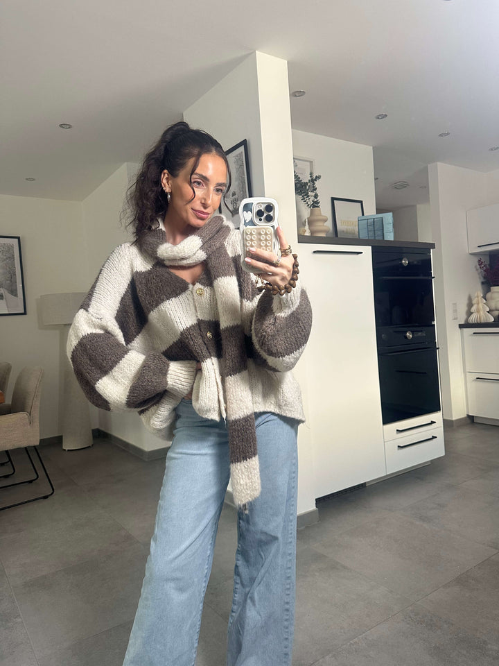 Gestreifter Strickcardigan mit Schal – Creme & Braun