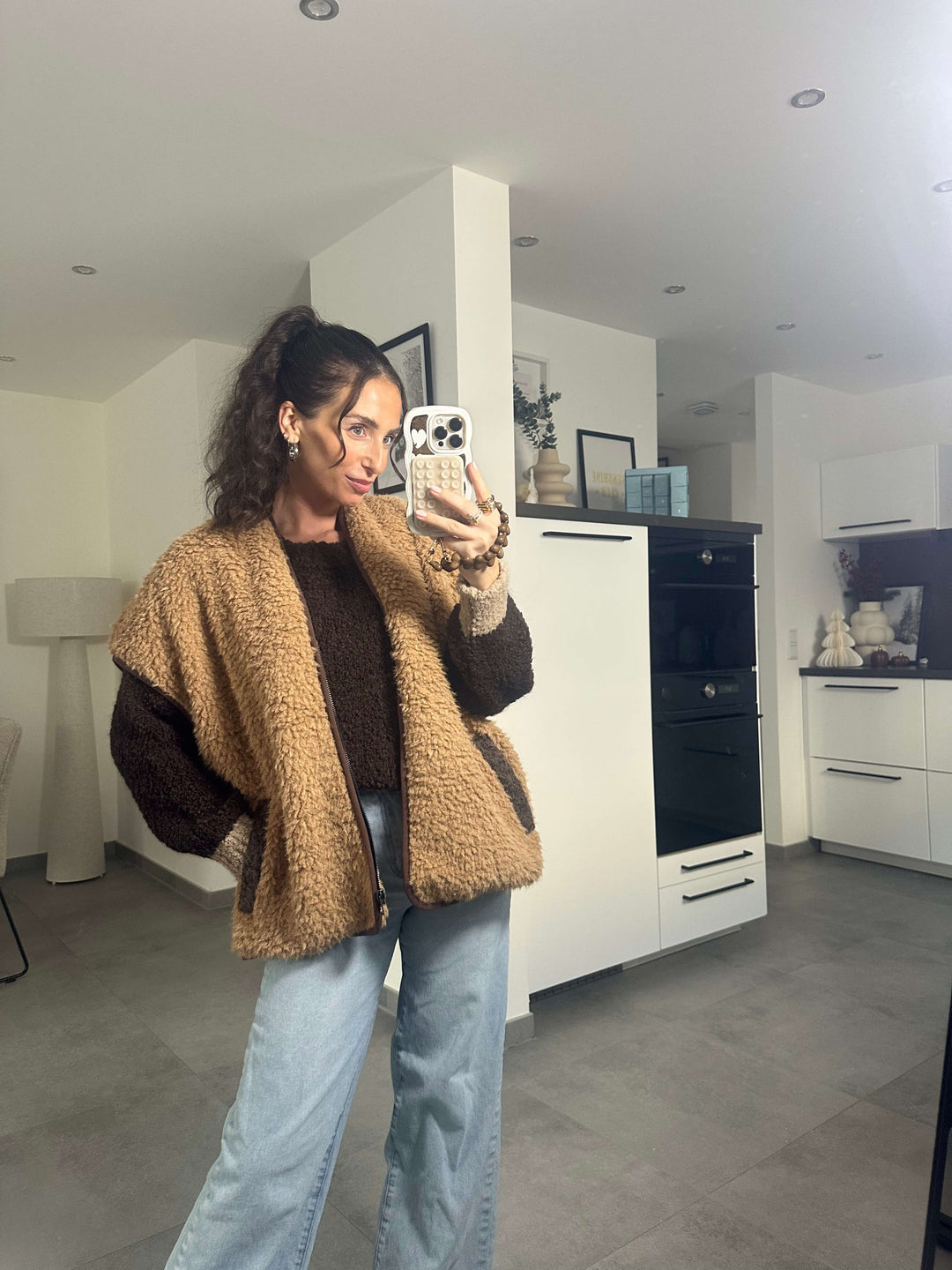 Flauschige Weste mit Reißverschluss – Camel