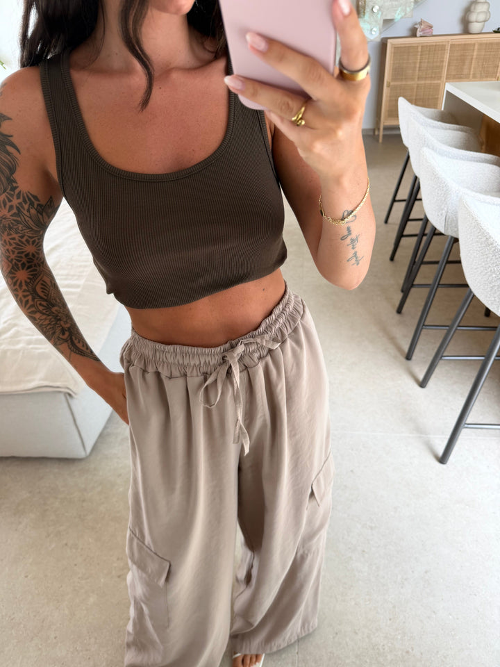 Basic Top – Braun Top Lisas Boutique 