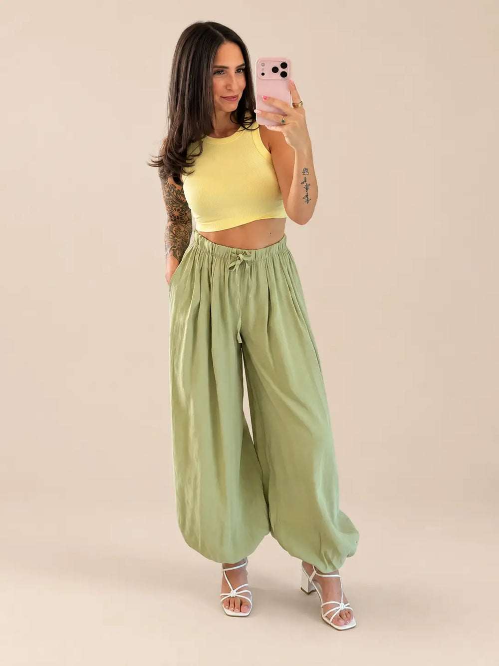 Basic Top Damen in Gelb, Detailansicht | Lisa’s Boutique