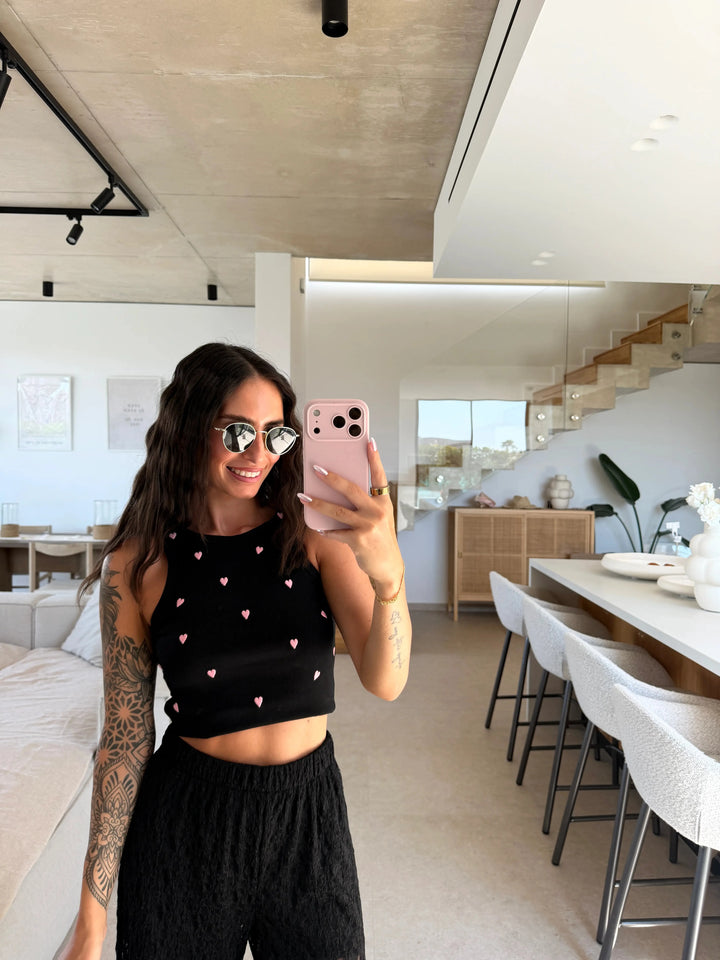 Basic Top Herzen – Schwarz Top Lisas Boutique 