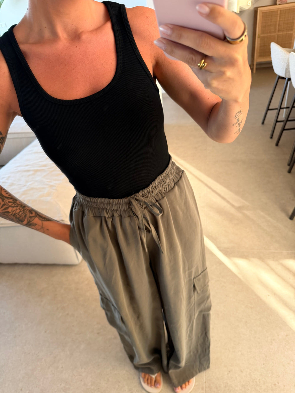Basic Top – Schwarz Top Lisas Boutique 