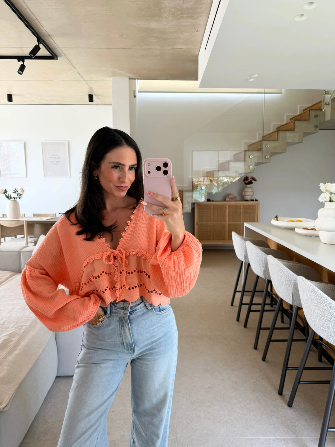 Bluse mit Stickerei – Apricot Bluse Lisas Boutique 