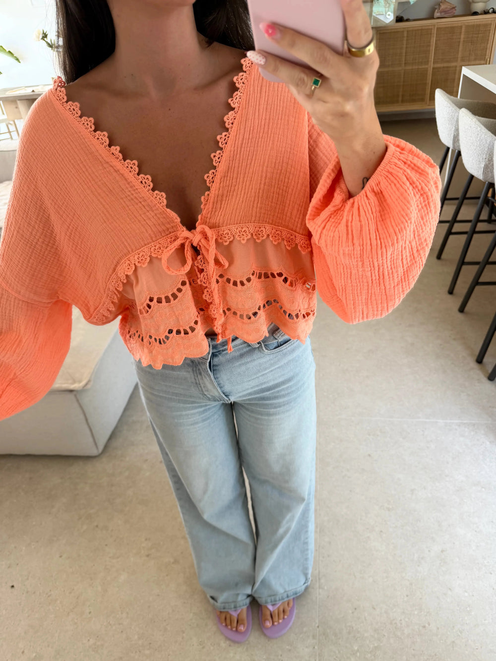 Bluse mit Stickerei – Apricot Bluse Lisas Boutique 