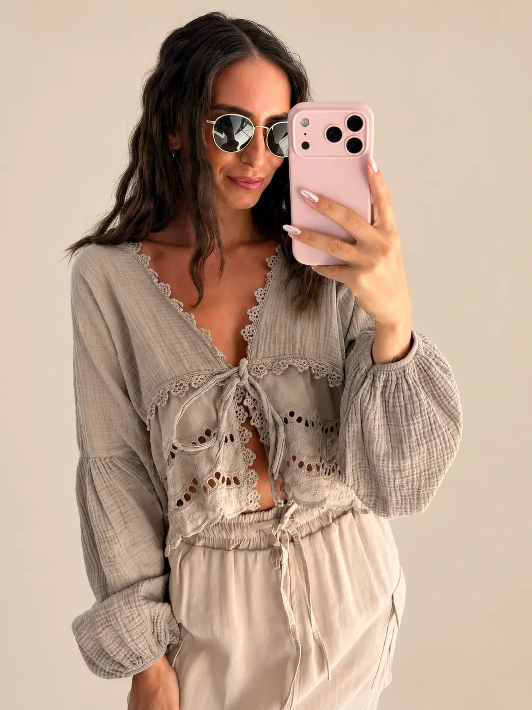 Women’s blouse in Taupe with crochet lace, broderie anglaise and wide balloon sleeves | Lisa’s Boutique