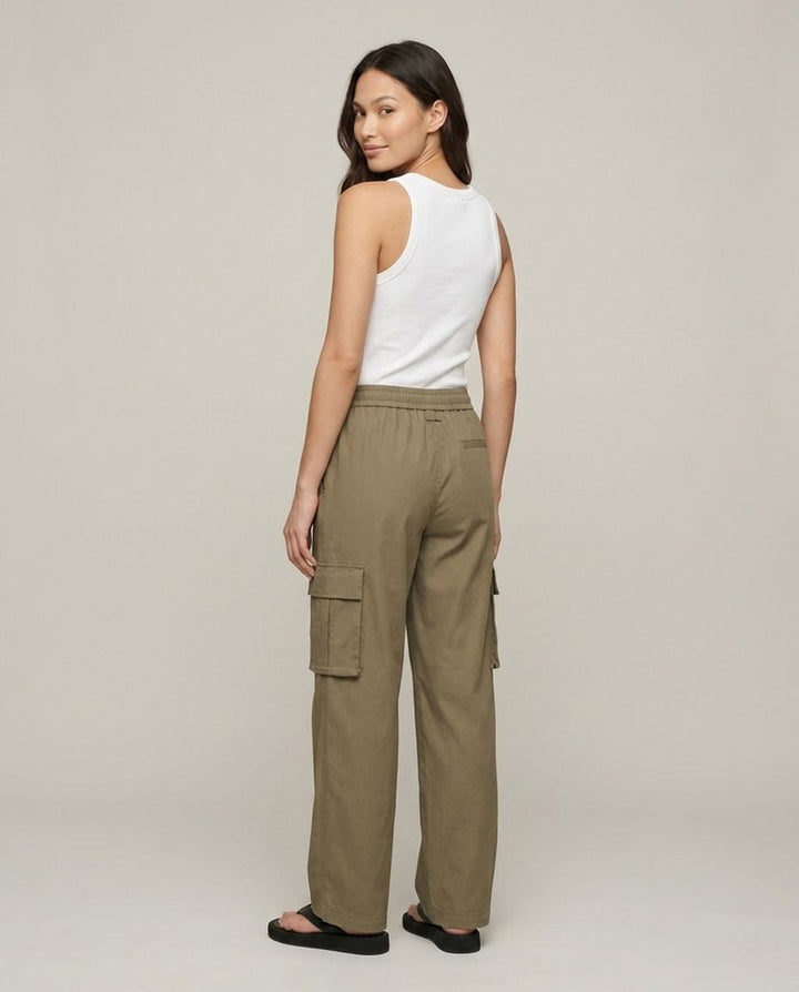 Cargo Hose Khaki Seitenansicht | Lisa’s Boutique