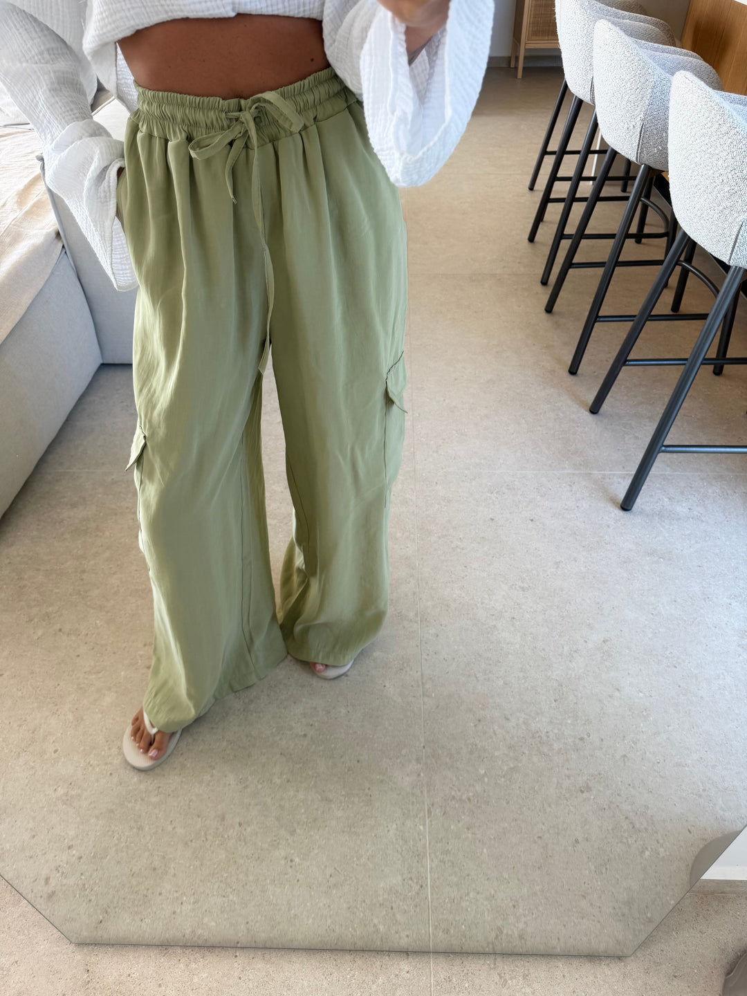 Cargo Hose – Salbei Hose Lisas Boutique 