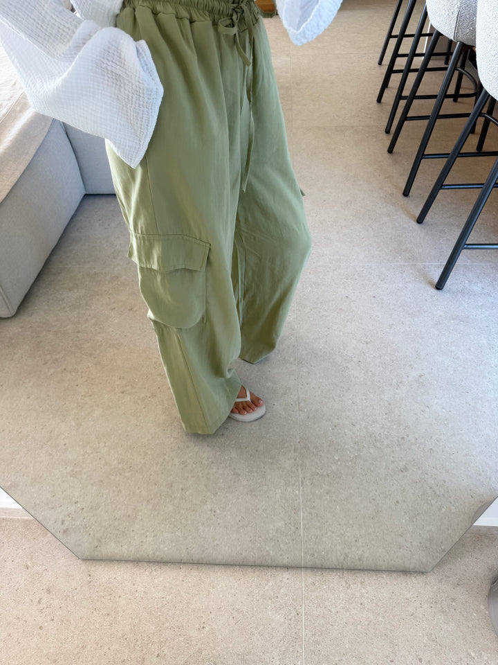 Cargo Hose – Salbei Hose Lisas Boutique 