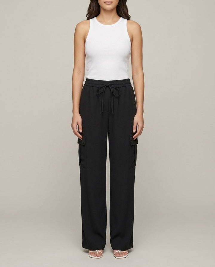 Cargo Hose Schwarz Seitenansicht | Lisa’s Boutique