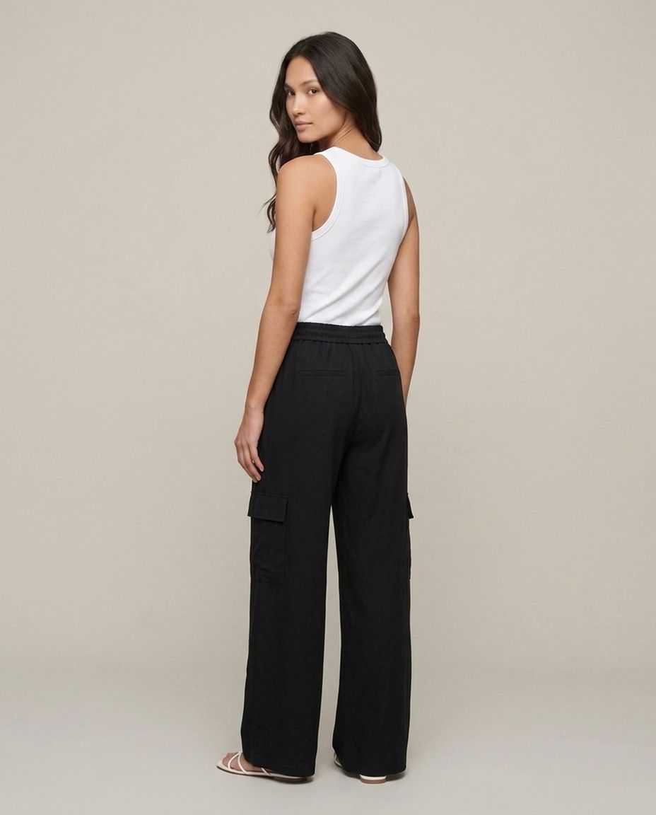 Schwarze Cargo Hose im Outfit | Lisa’s Boutique