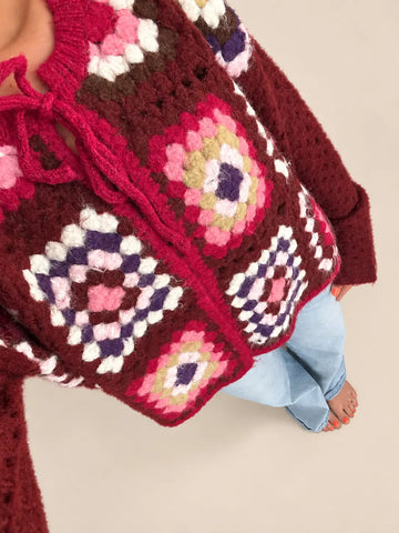 Crochet Cardigan Bordeaux Detailansicht | Lisa’s Boutique