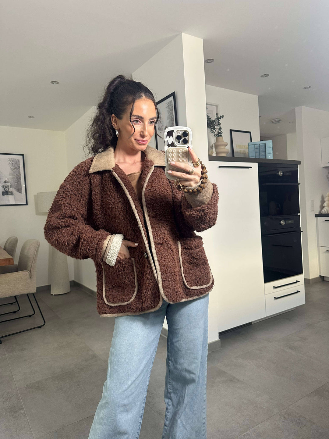 Flauschige Jacke mit Kragen – Braun Jacke Lisas Boutique 