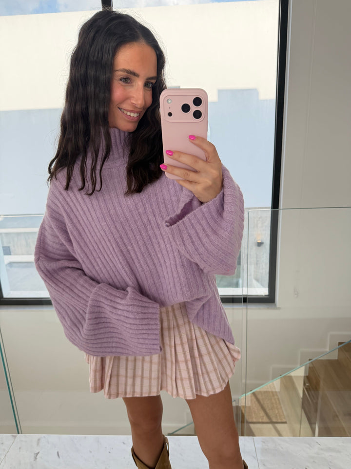 Gerippter Strickpullover in Flieder Pullover Lisas Boutique 