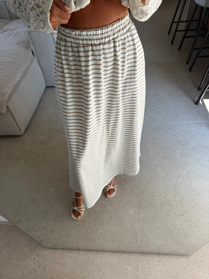 Gestreifter Rock – Weiß/Beige Rock Lisas Boutique 