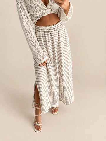 Gestreifter Rock Damen in Weiß und Beige, Detailansicht | Lisa’s Boutique