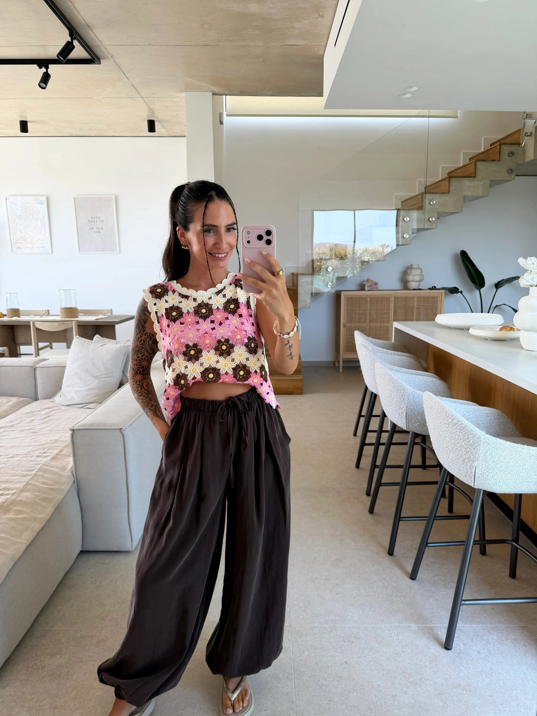 Häkel-Top mit Blumenmuster – Weiß/ Pink Top Lisas Boutique 