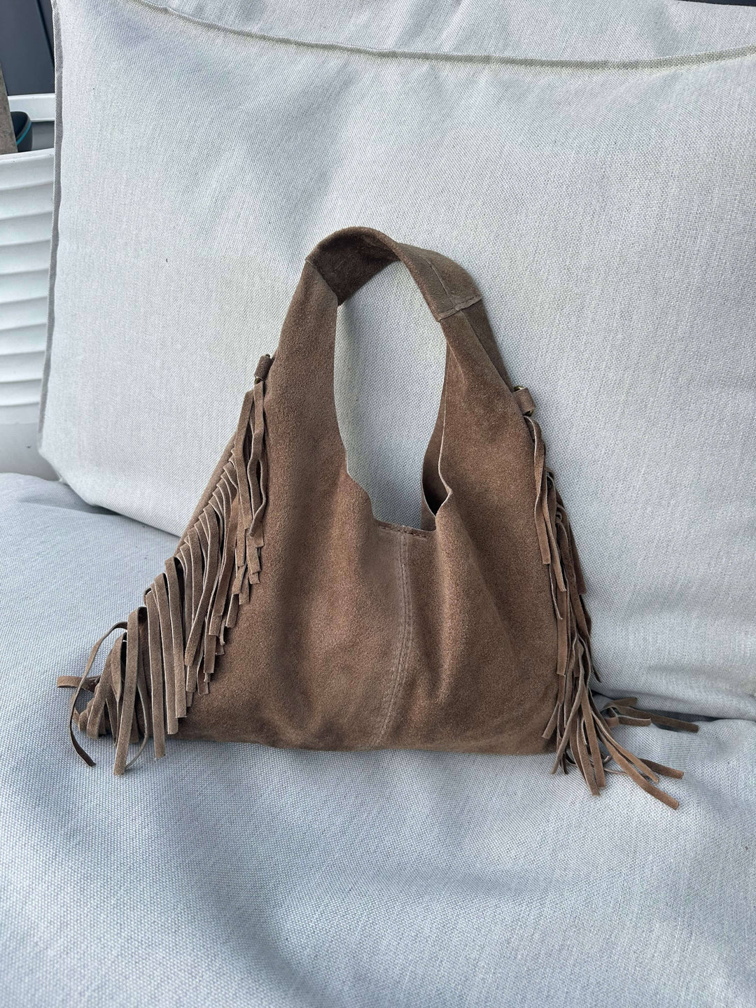 Hellbraune Fransen-Schultertasche in Wildlederoptik Tasche Lisas Boutique Braun 