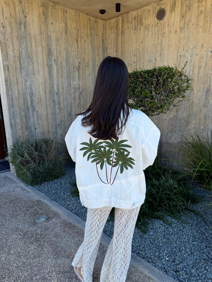 Jeansjacke mit Palmenprint – Weiß Jacke Lisas Boutique 