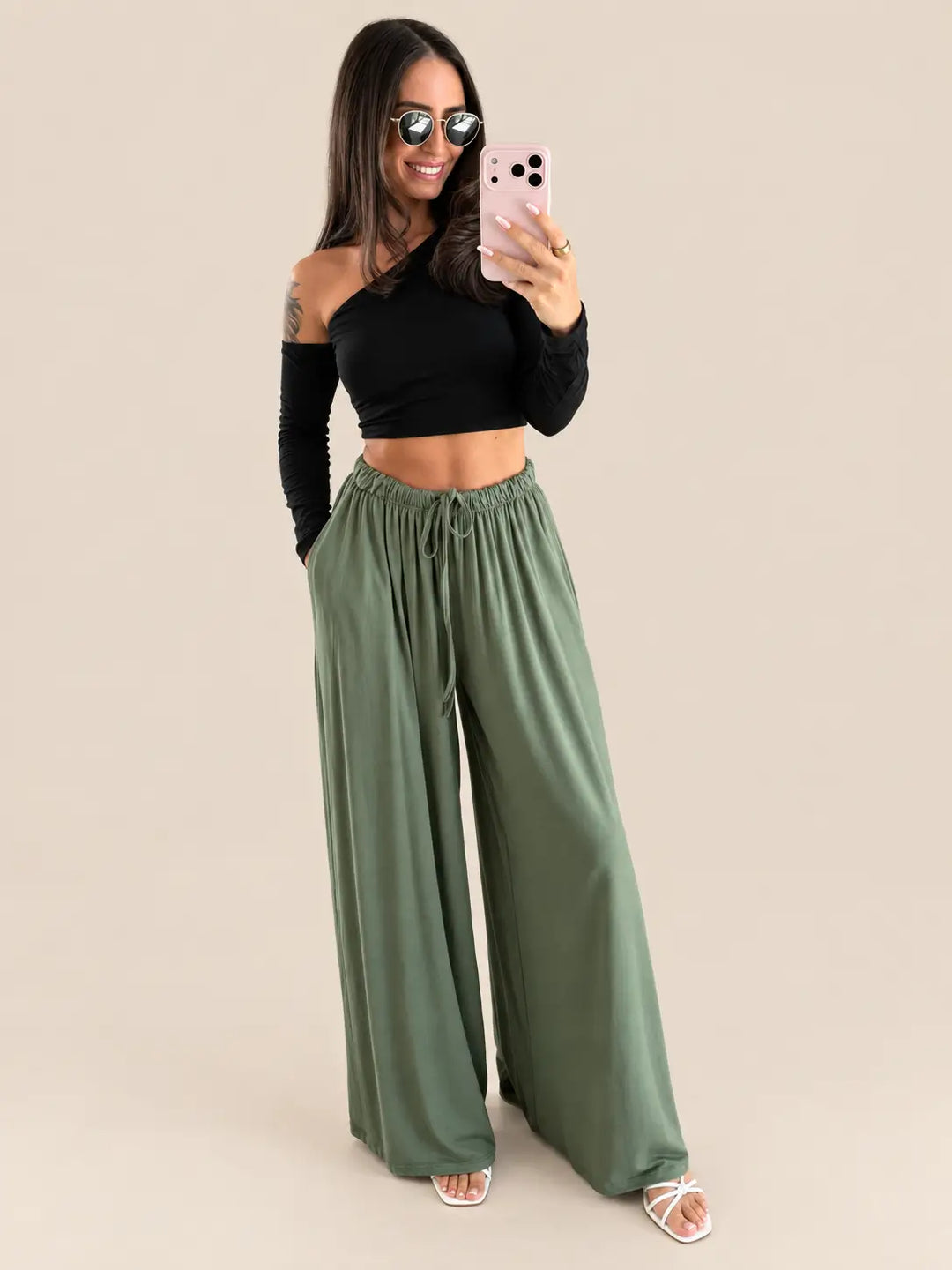 Jersey Stoffhose Damen in Khaki mit weitem Bein und elastischem Bund mit Bindeband | Lisa’s Boutique