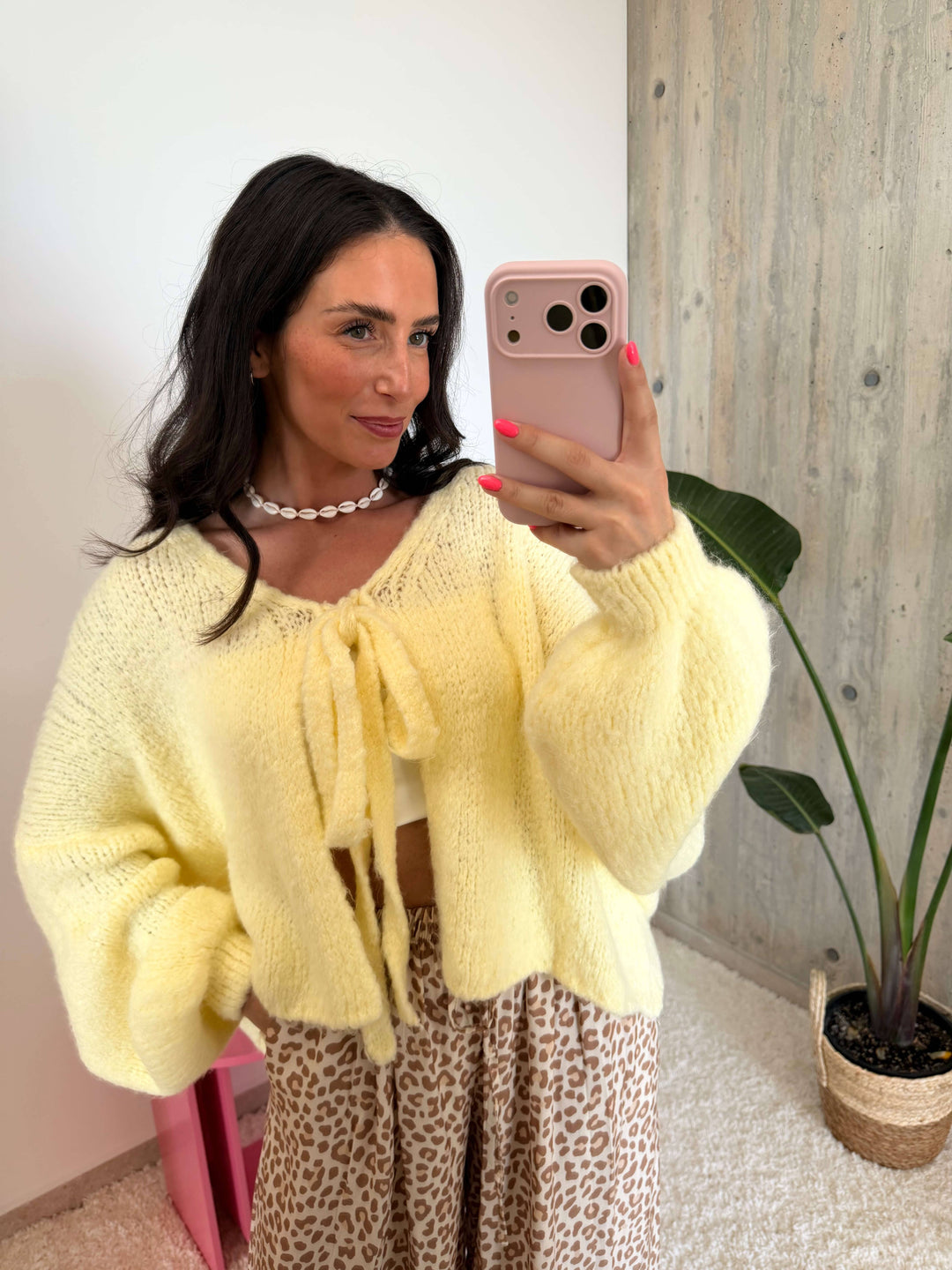 Kurzstrick-Cardigan mit Bindeband – Gelb Cardigan Lisas Boutique 