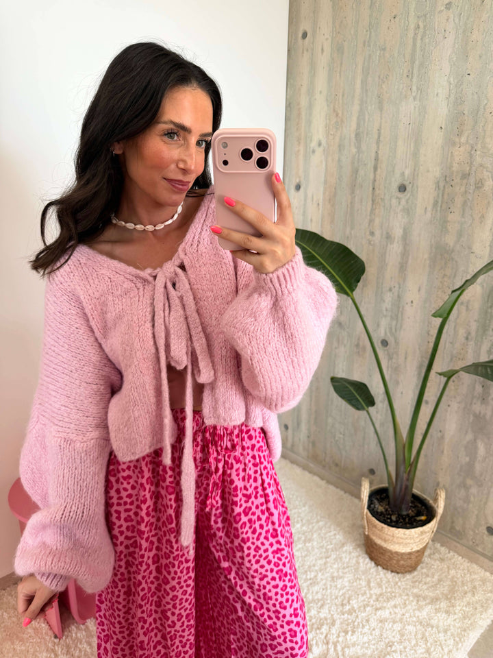 Kurzstrick-Cardigan mit Bindeband – Rosa Cardigan Lisas Boutique 