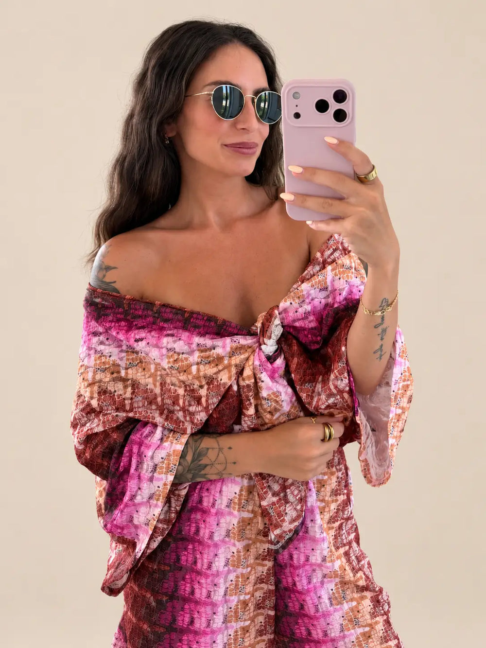 Women’s blouse in Hot Pink, Front view | Lisa’s Boutique