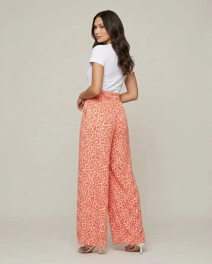 Leoprint Schlabberhose Apricot Detailansicht | Lisa’s Boutique