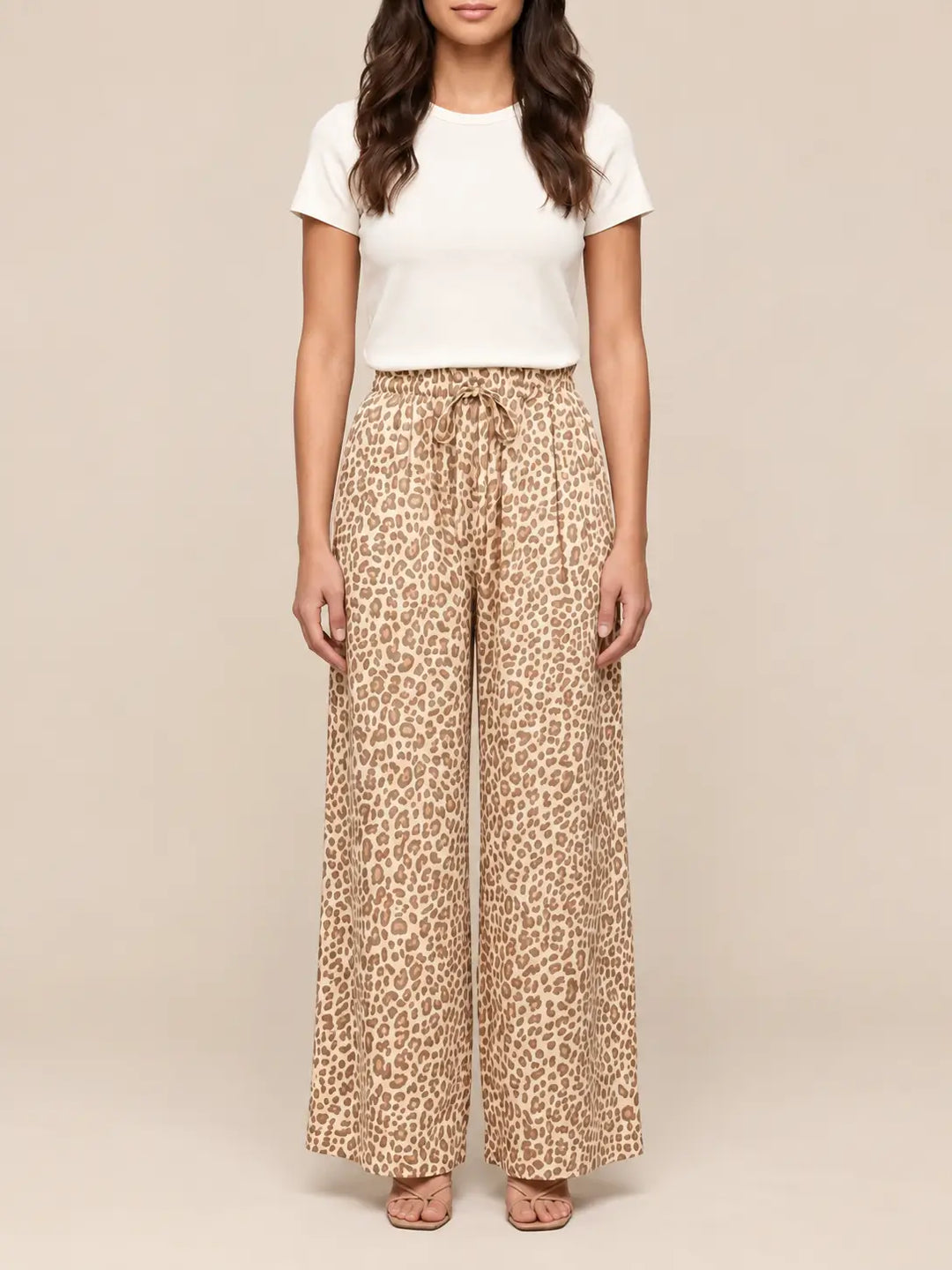 Losse broek dames in Beige met luipaardprint, zijaanzicht | Lisa’s Boutique