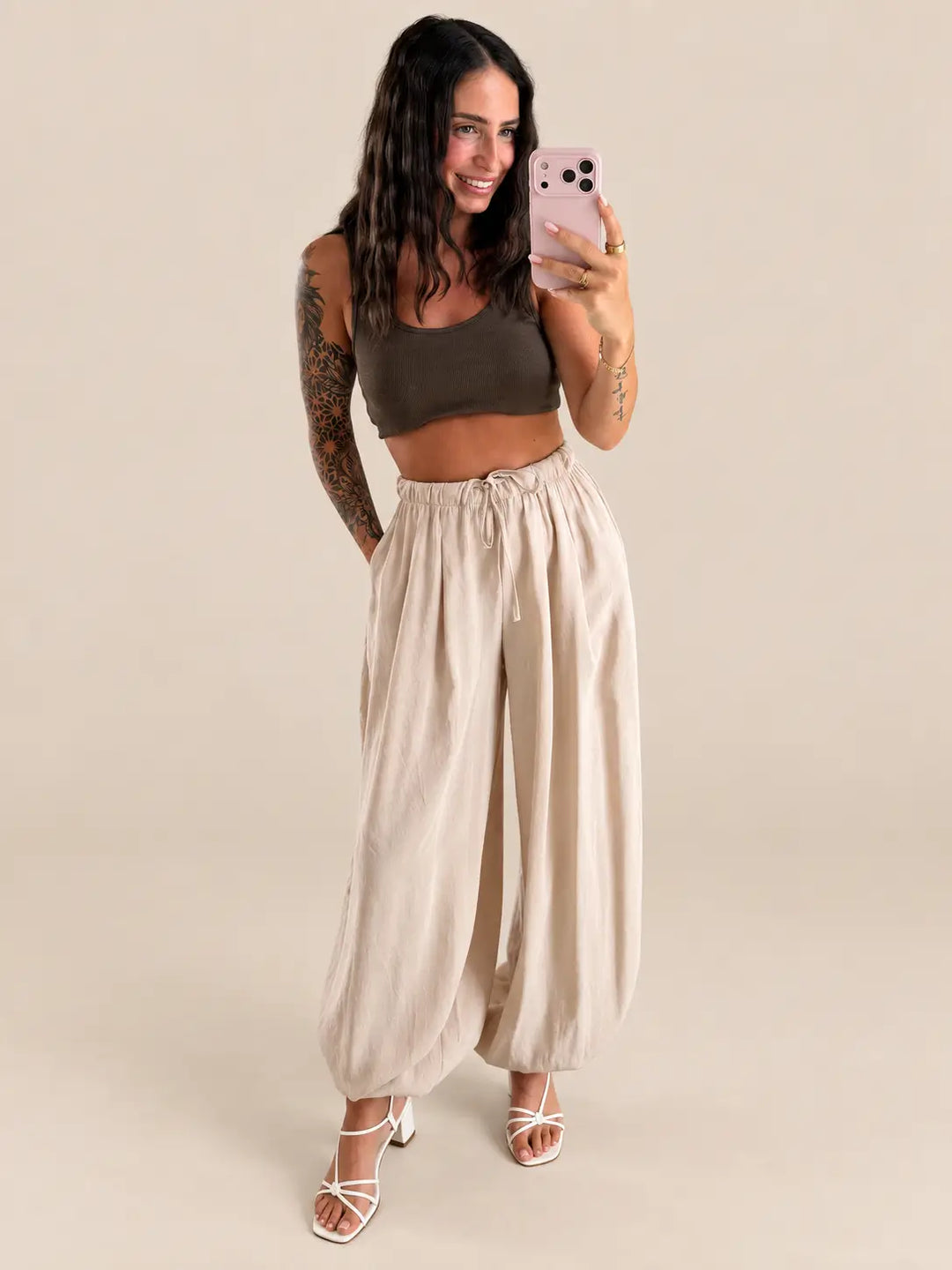 Lockere Hose Damen in Beige mit elastischem Bund | Lisa’s Boutique