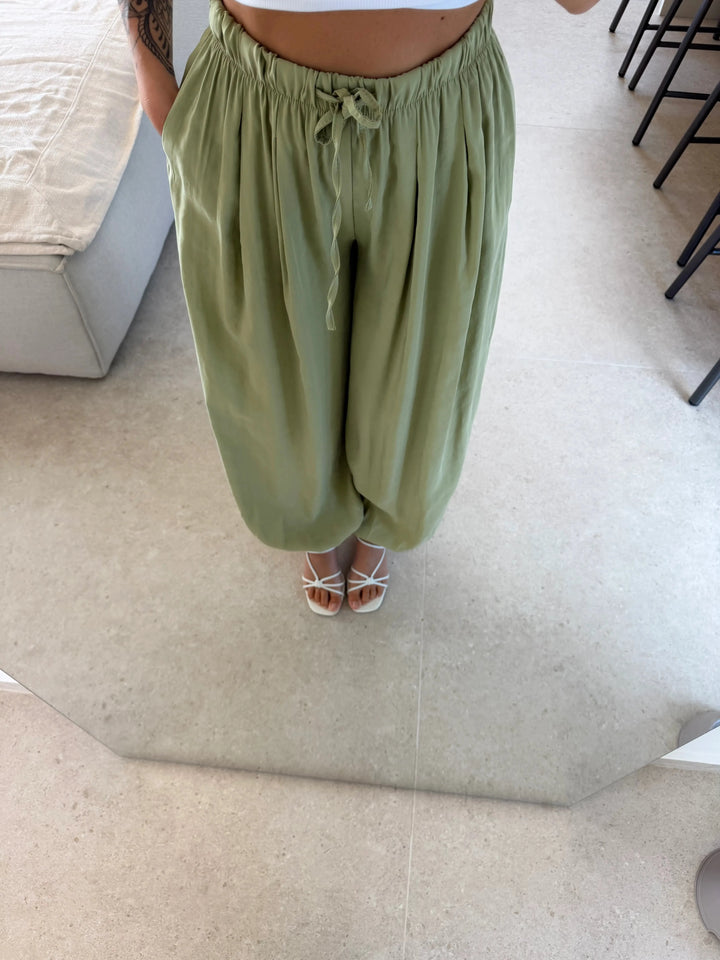 Lockere Hose – Khaki Hose Lisas Boutique 